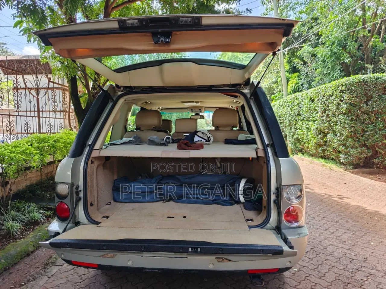 Land Rover Range Rover Vogue 2005 Gold