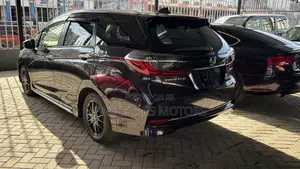 Honda Fit Shuttle 1.5 G 2WD 2020 Burgundy
