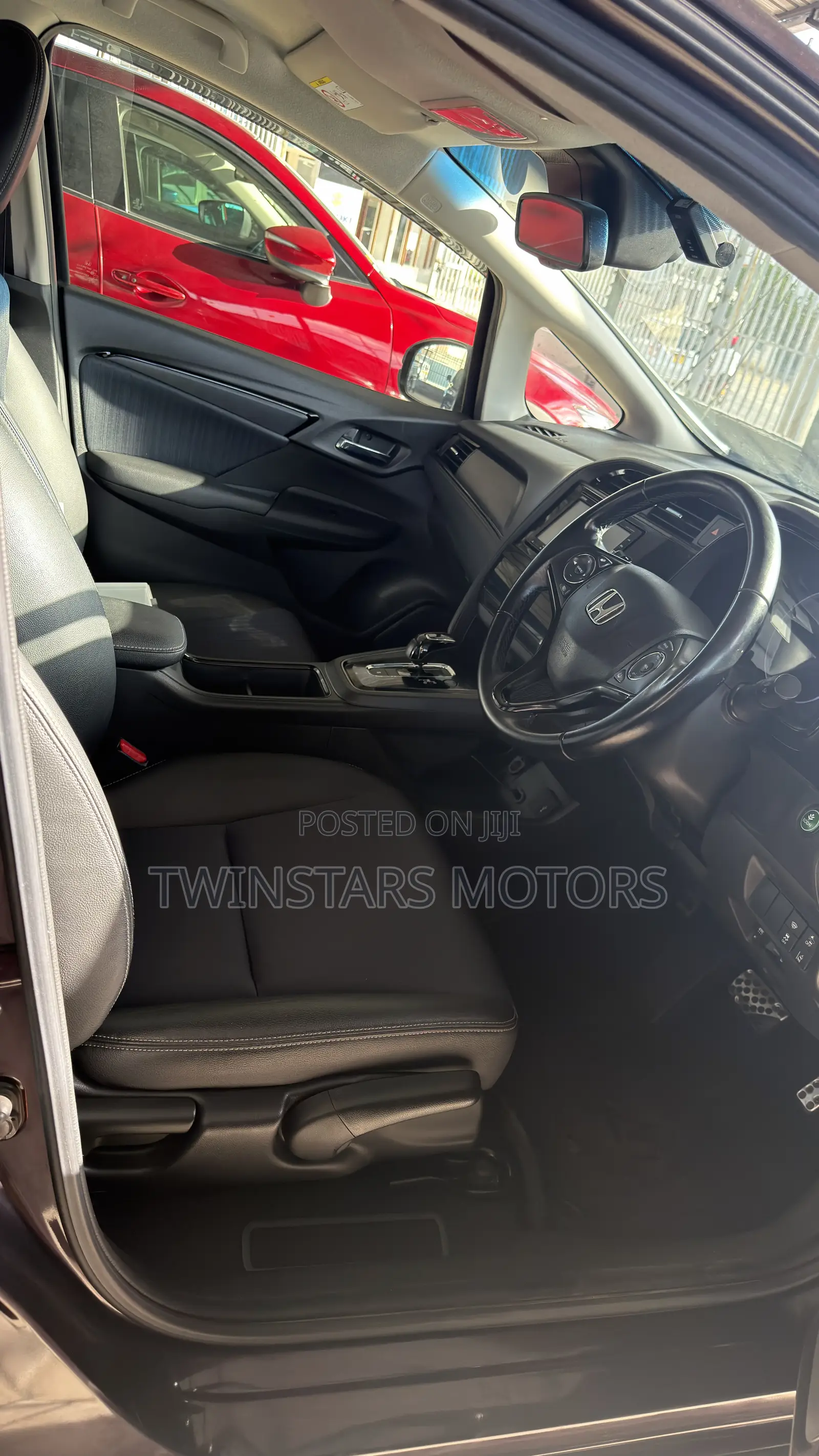 Honda Fit Shuttle 1.5 G 2WD 2020 Burgundy
