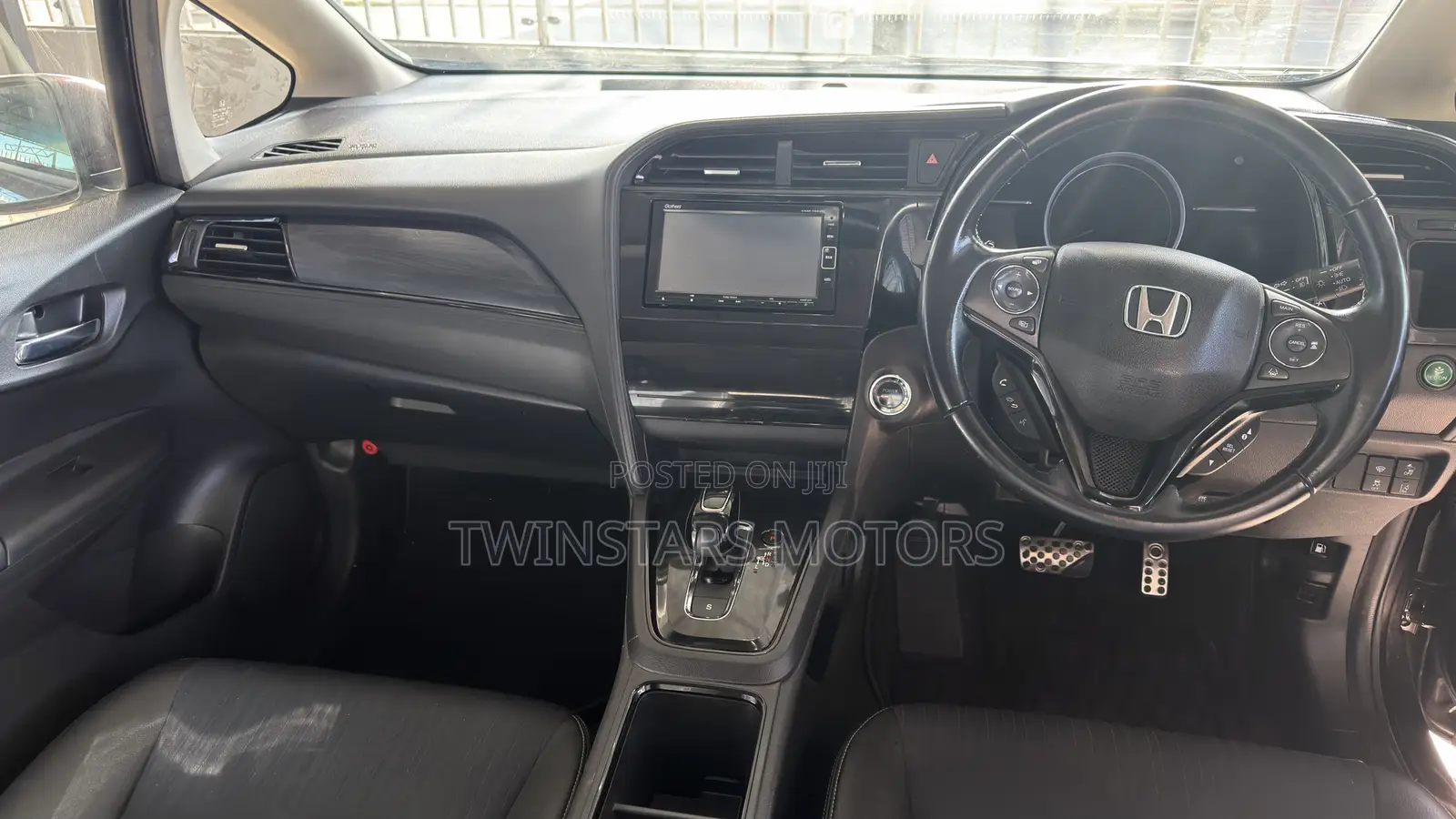 Honda Fit Shuttle 1.5 G 2WD 2020 Burgundy