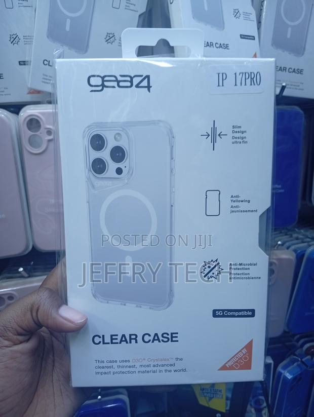 iPhone 17 Pro Gear4 Crystal Palace Clear Protective Case