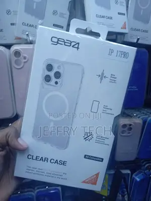 iPhone 17 Pro Gear4 Crystal Palace Clear Protective Case