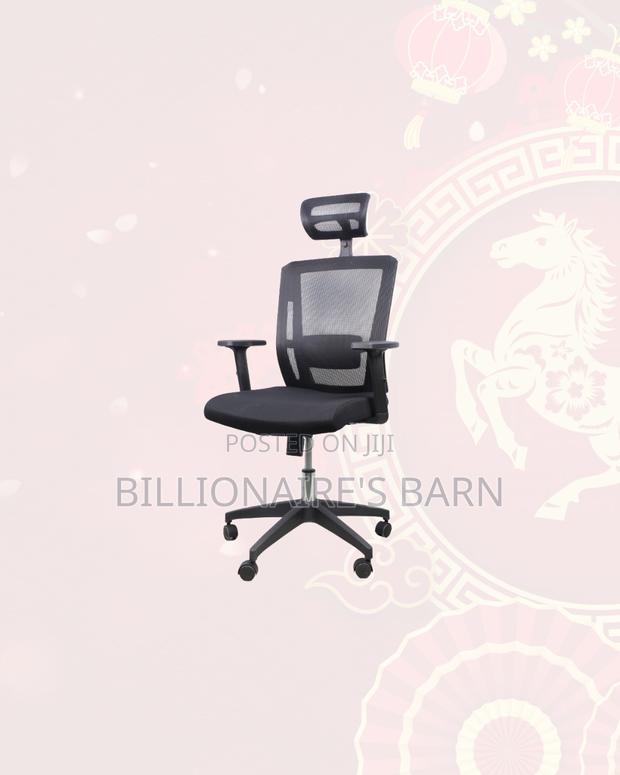 Heavy Duty Black Mesh Office Chair Ergonomic Headrest With Nylon Base