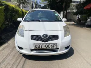 Toyota Vitz 2007 Pearl