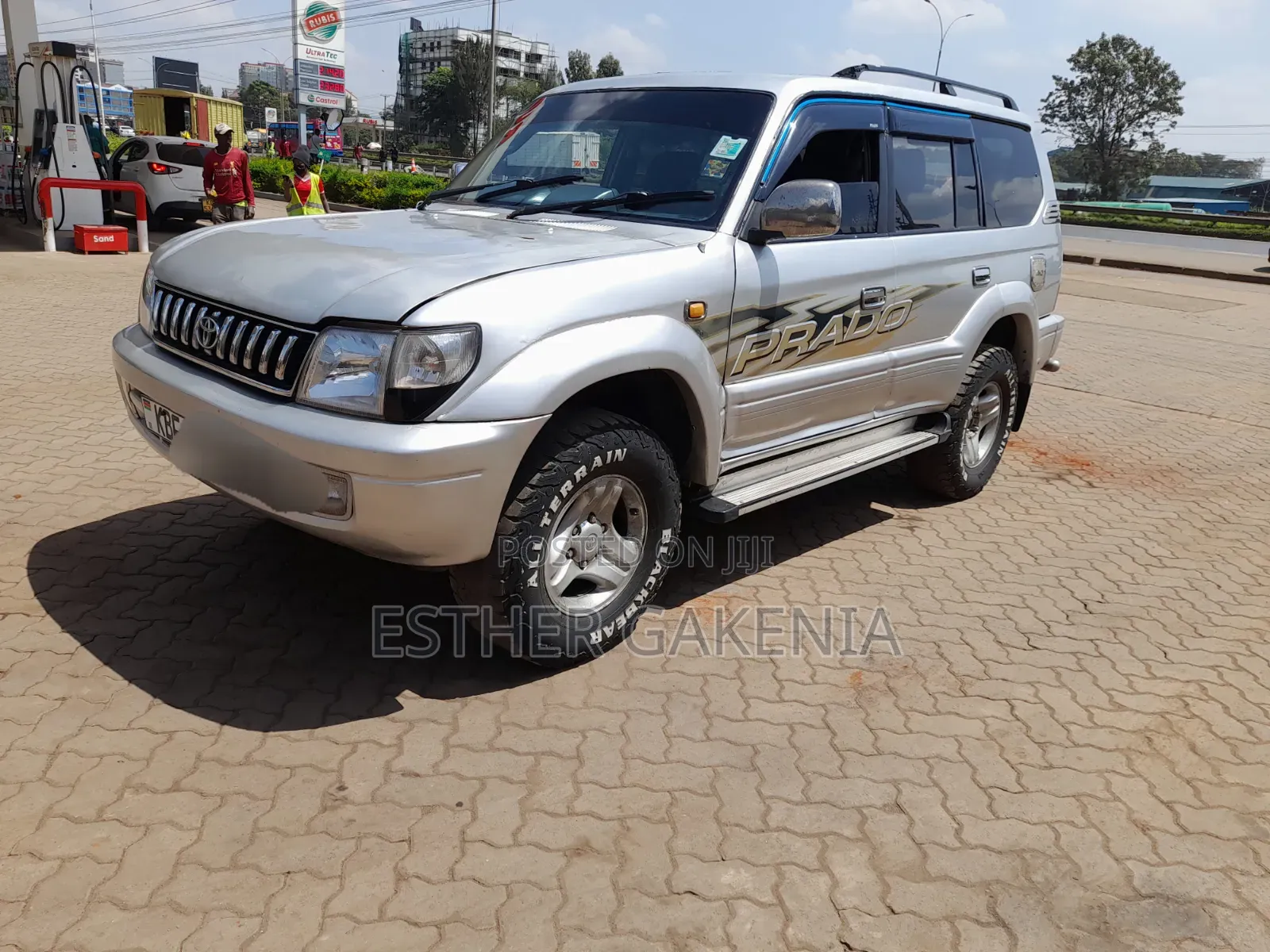 Toyota Land Cruiser 2004 Silver