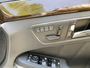 Mercedes-Benz E250 2009 Silver