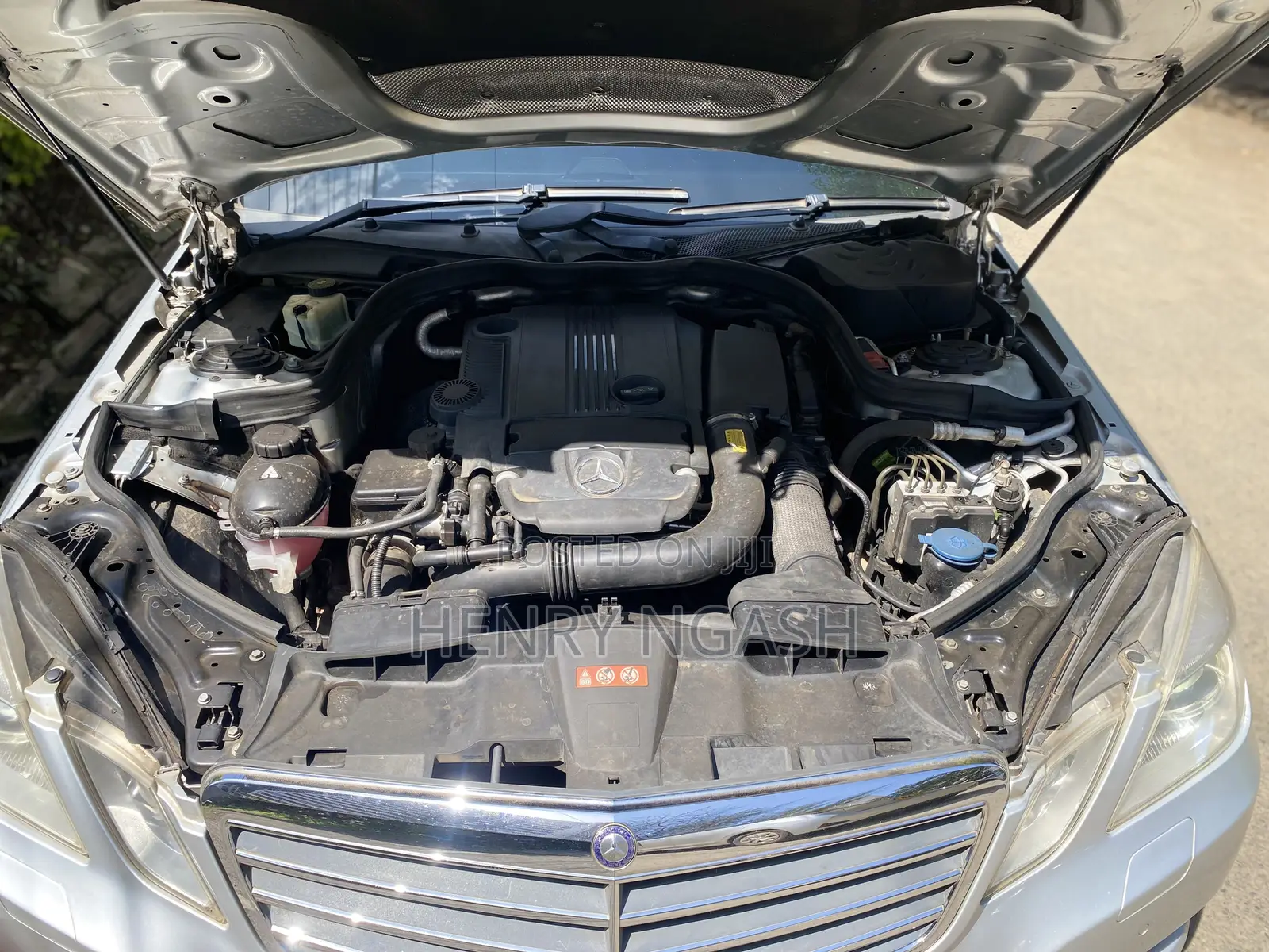 Mercedes-Benz E250 2009 Silver