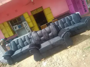 Black Comforter Seat