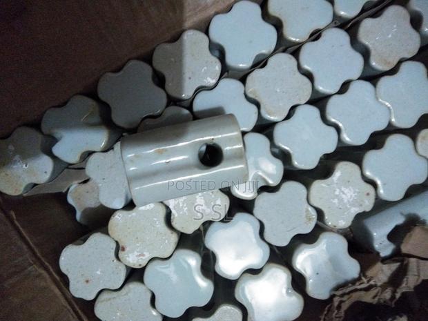 Porcelain Strain Insulators - main view
