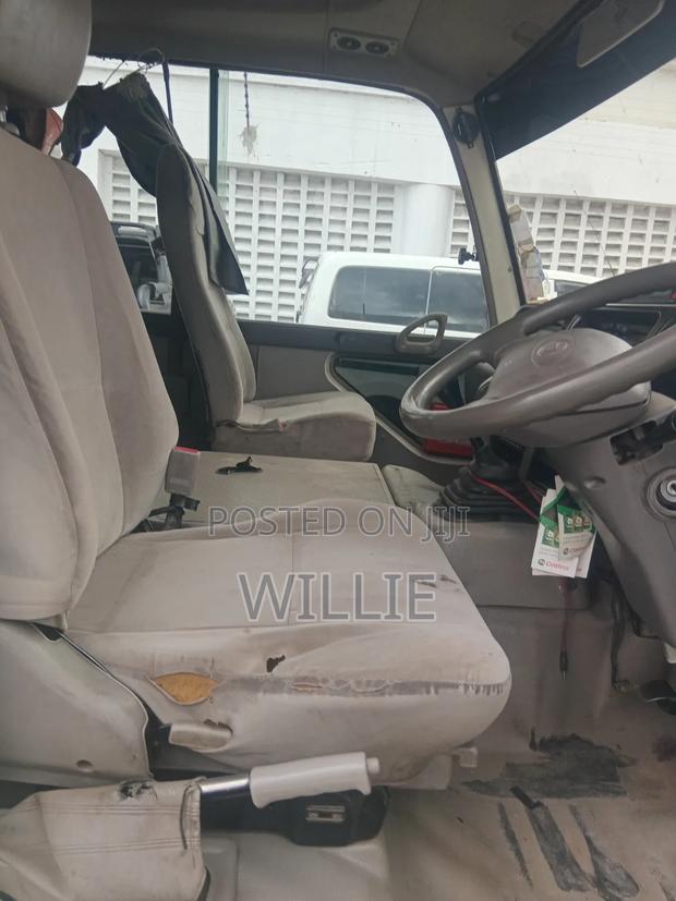 Toyota Coaster 2015 White - thumbnail 6
