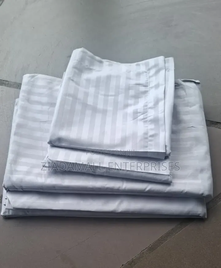Striped Bedsheets Premium 4pcs Striped Bedding Set – Size 6x7