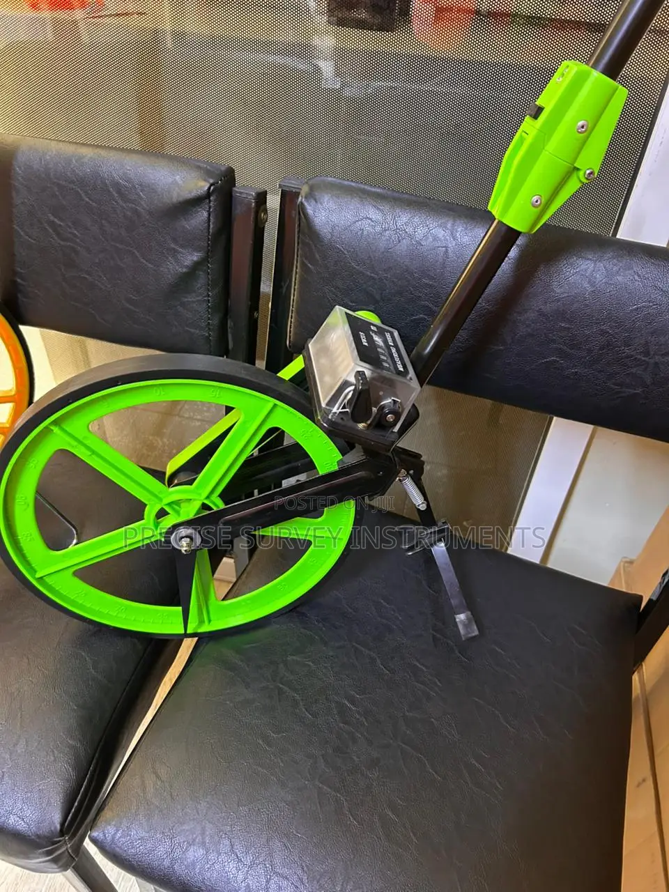 Lightweight Measuring Wheel – Easy Carry Distance Meter