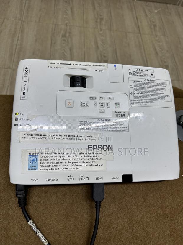 Epson Powerlite 1771w Portable Projector. - thumbnail 3
