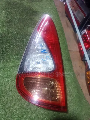 Toyota Fun Cargo 2005 Taillight