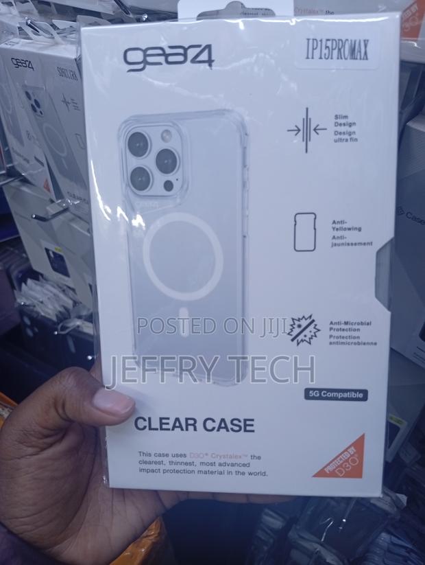 iPhone 15 Pro Max Minimalist Stylish Clear Cover - main view