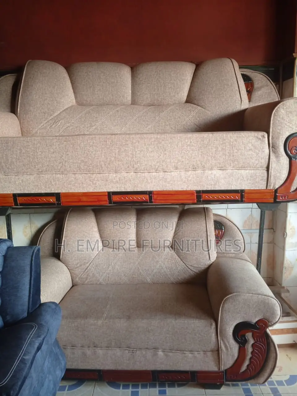Beige Permanent Seat