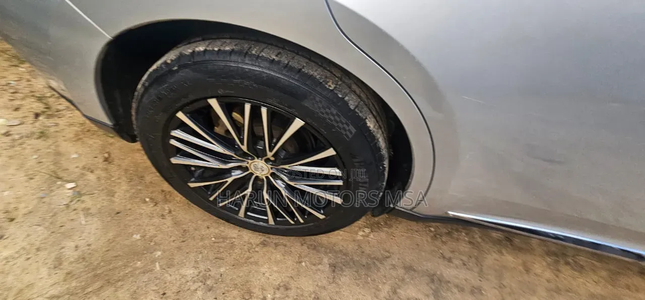 Toyota Harrier 2015 Silver