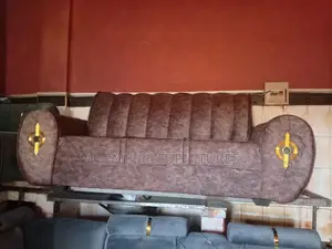 Dark Brown Kangaroo Seat