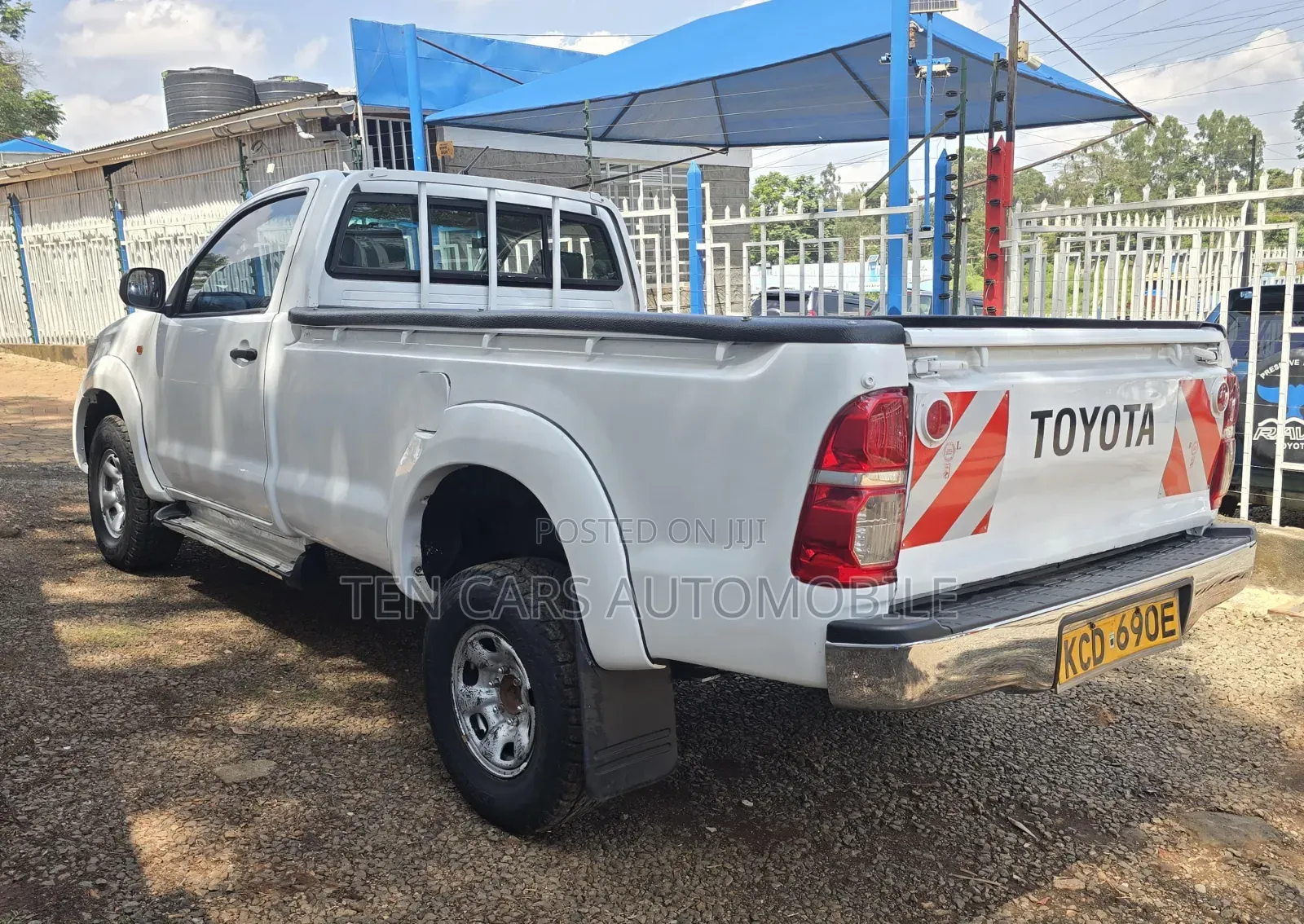 Toyota Hilux 2014 White