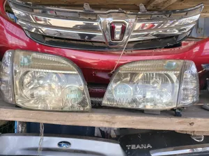 Nissan X-Trail Headlights