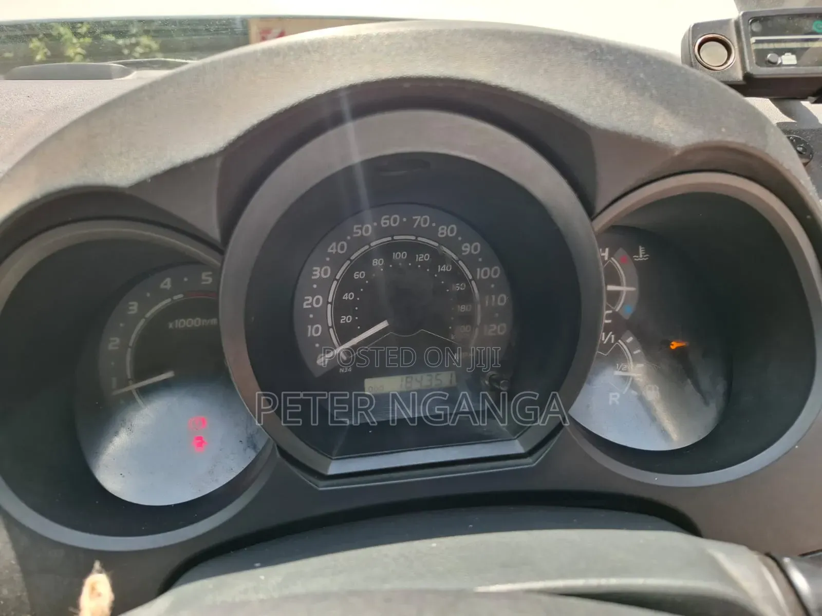 Toyota Hilux 2.5 D-4D 4X4 SRX 2011 Off white