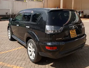 Mitsubishi Outlander 2010 Black