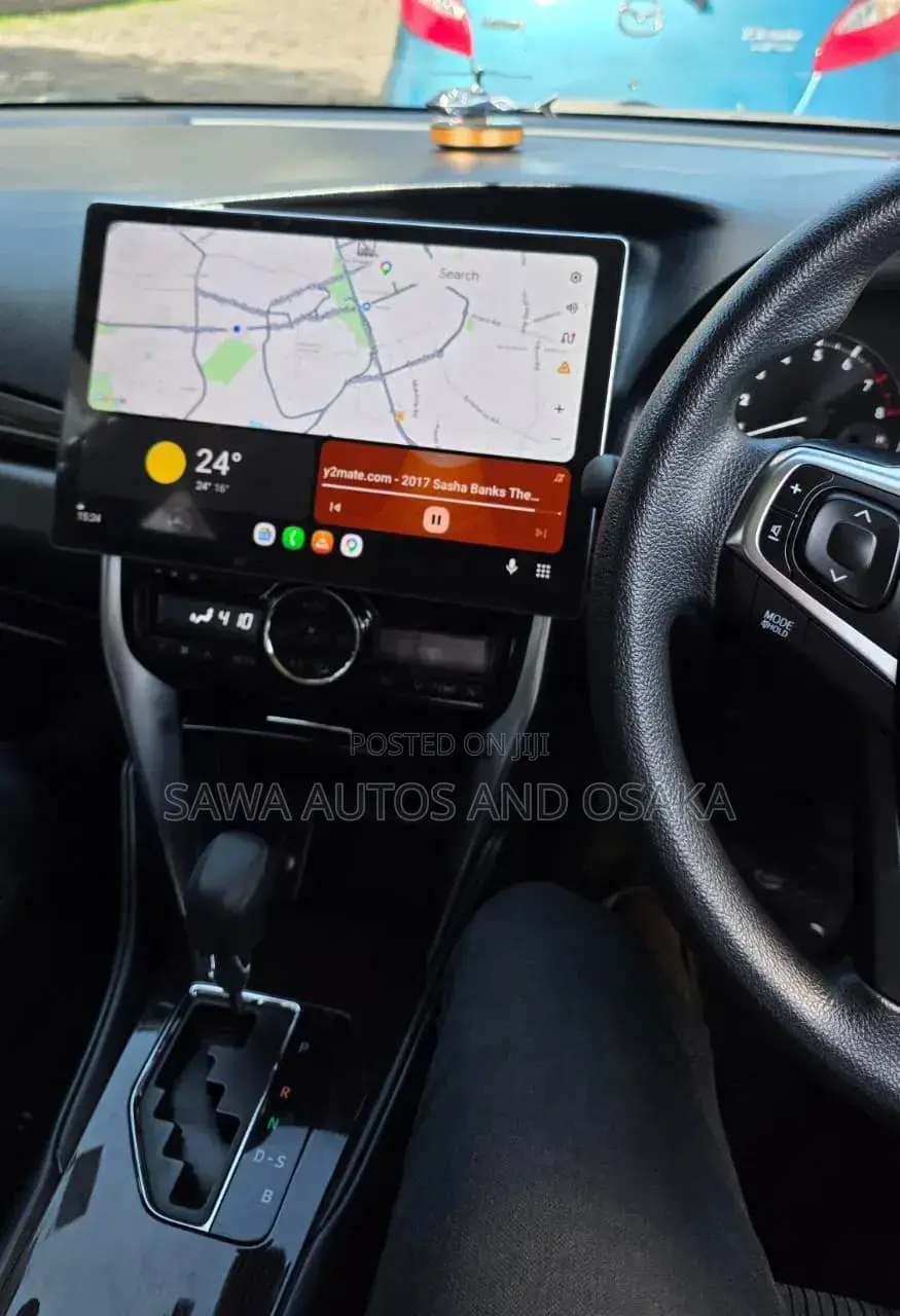 Toyota Premio 2018 Silver
