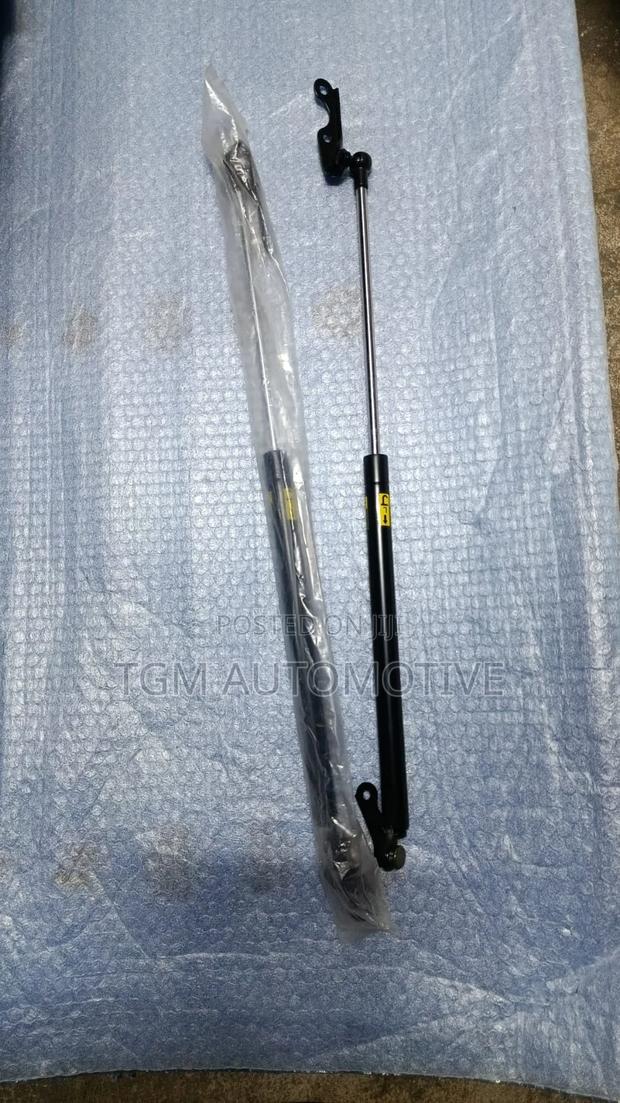 Boot Shock Vitz 1999 - main view