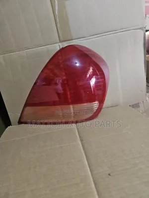 Tailight Nissan Sunny N16