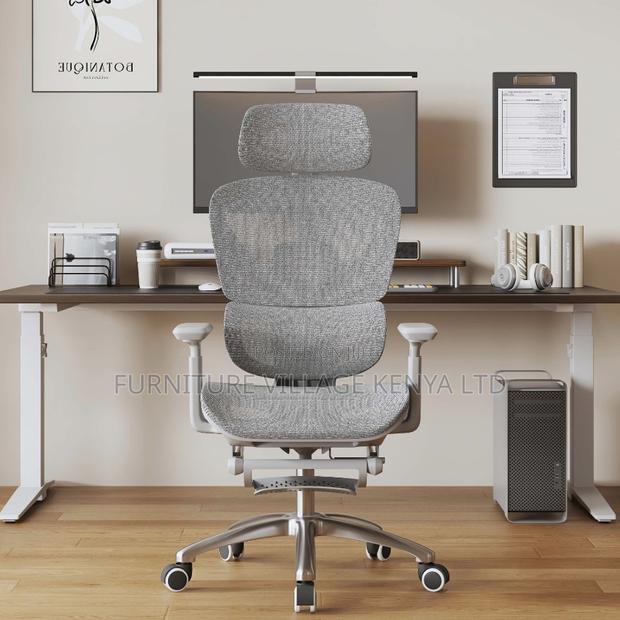 White Full Mesh Ergonomic Adjustable Office Task Chair - thumbnail 7