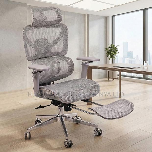 White Full Mesh Ergonomic Adjustable Office Task Chair - thumbnail 9