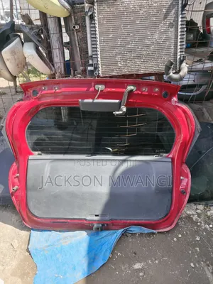 Nissan Note E12 Boot