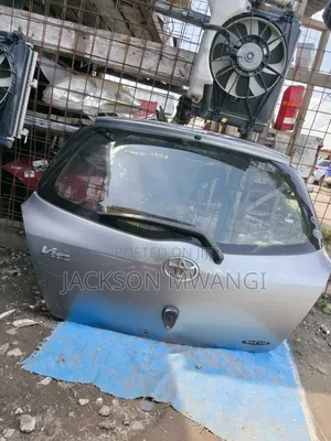 Toyota Vits Boot