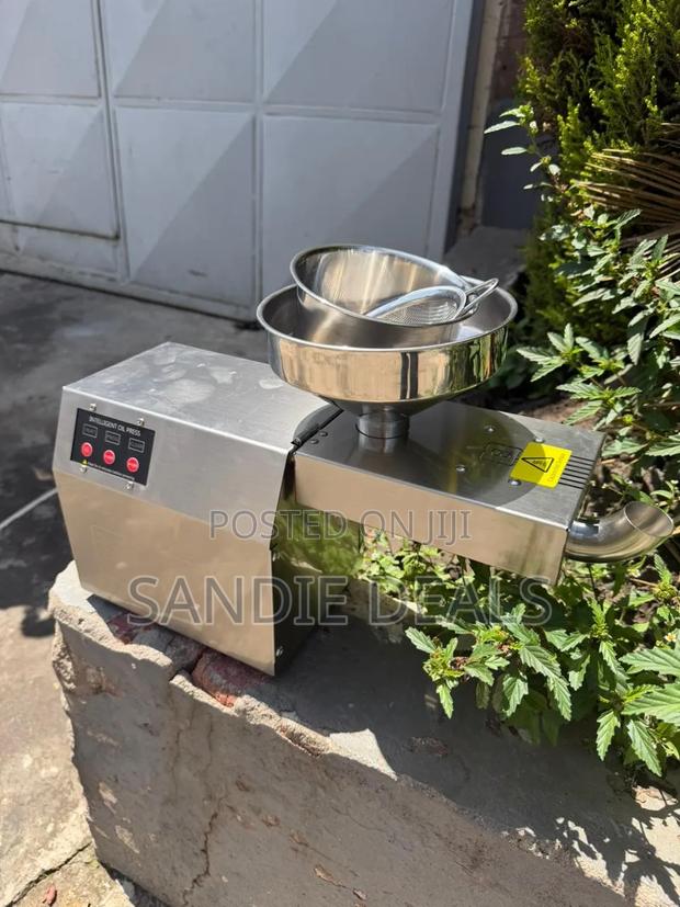 Electric Oil Press - thumbnail 2