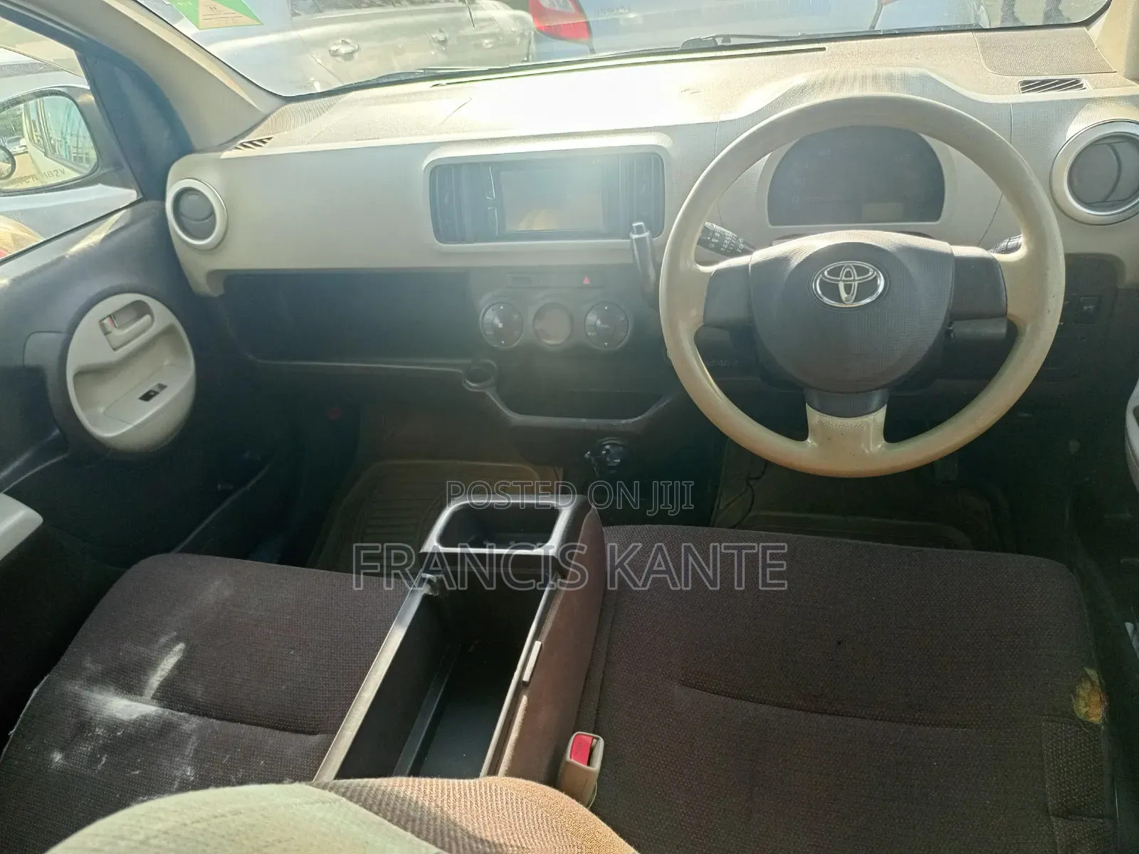 Toyota Passo 2010