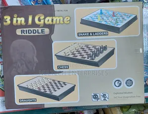 3 in 1 Game Snakes and Ladders, Chess and Draughts.