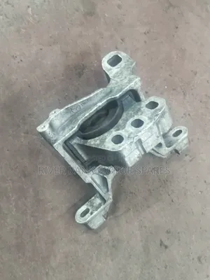 Demio X3 Engine Mountain