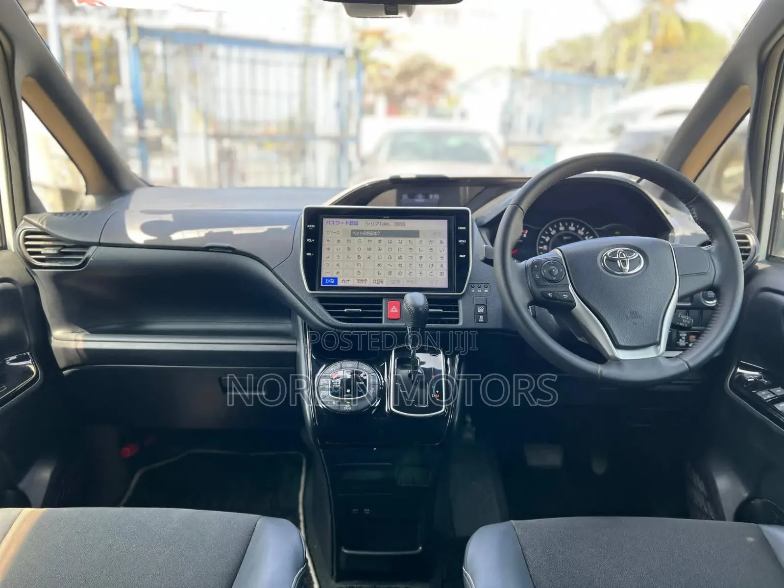 Toyota Noah 2.0 AWD (7 Seater) 2019 White