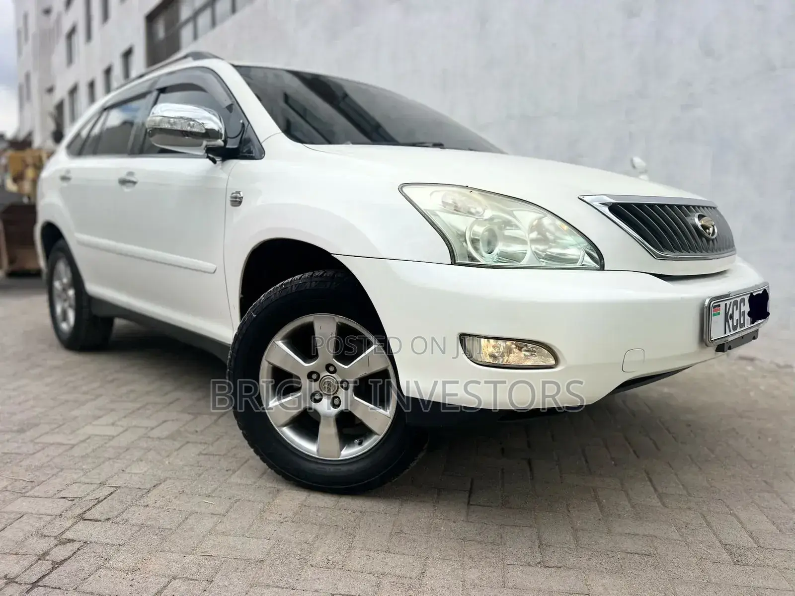 Toyota Harrier 2009 White