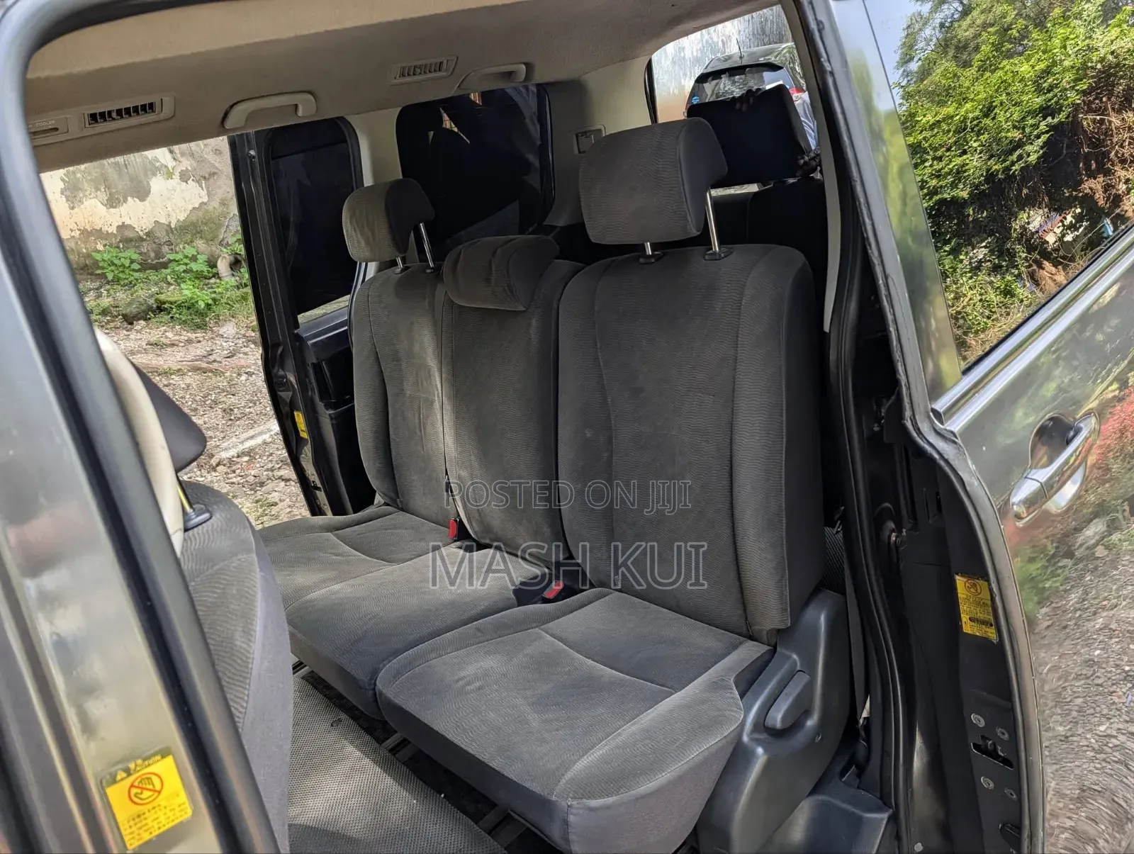 Toyota Noah 2011 Gray