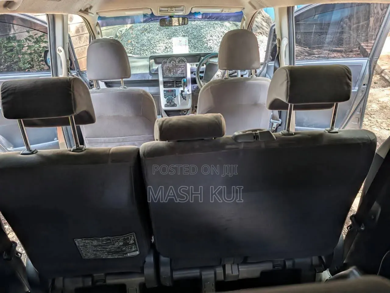 Toyota Noah 2011 Gray