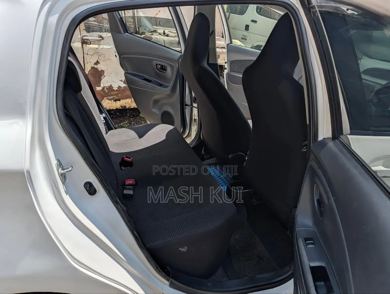 Toyota Vitz 2015 White