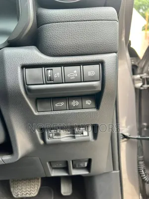 Toyota Land Cruiser Prado 2.4 Petrol 2024