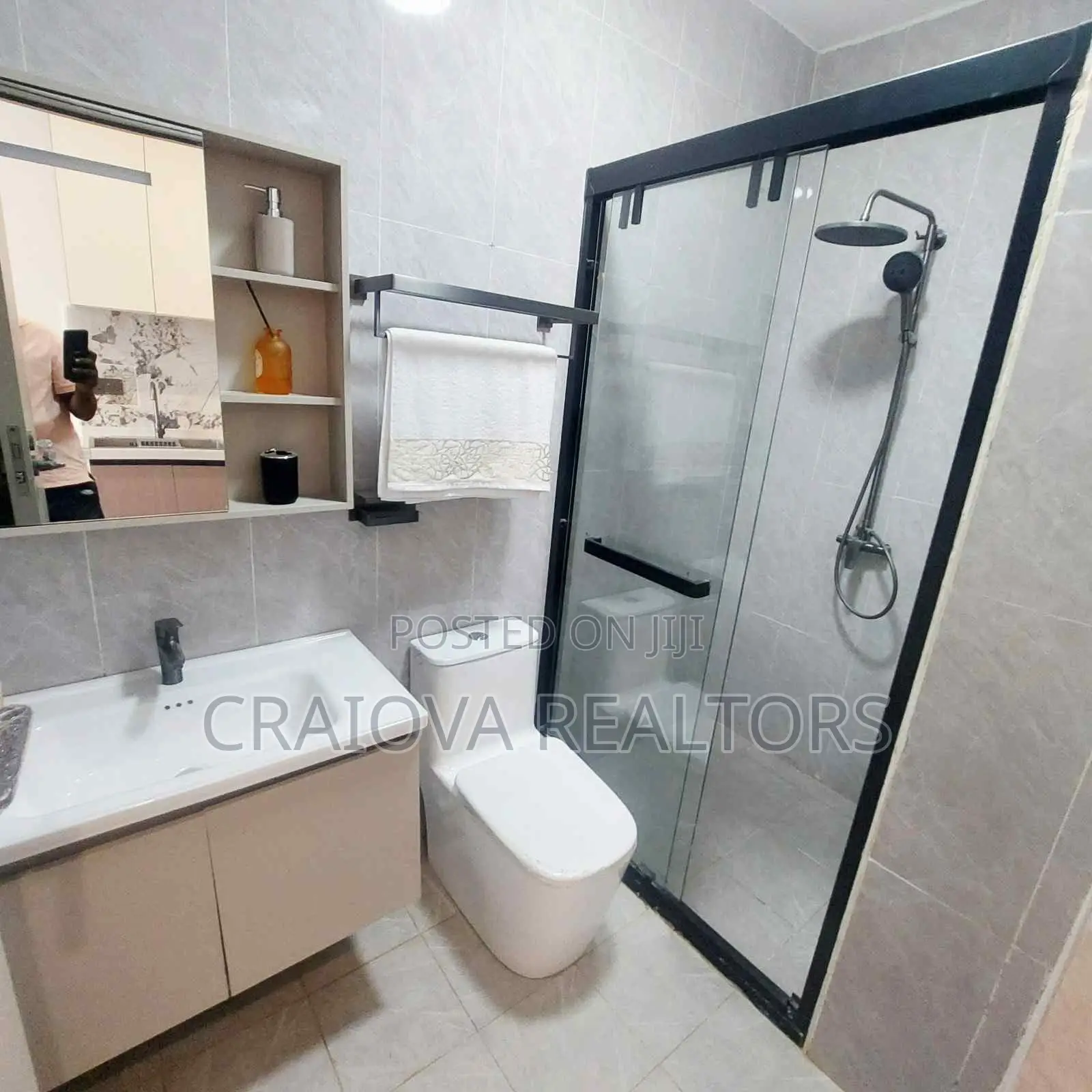 Studio Apartment in Roysambu for sale