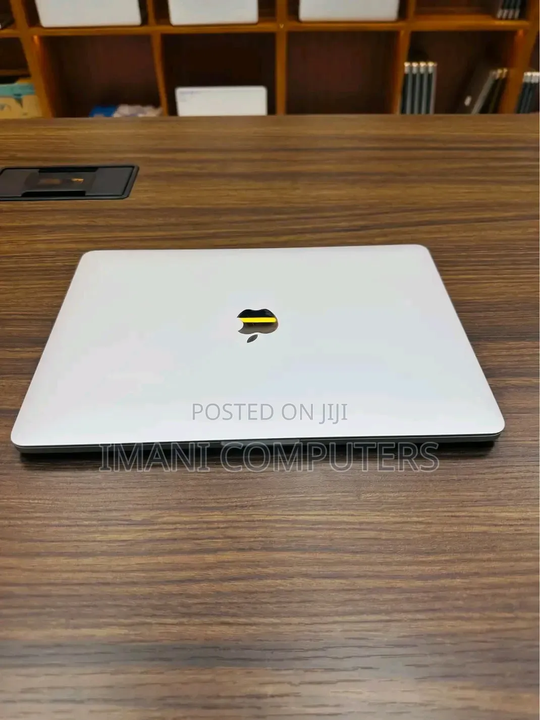 Laptop Apple MacBook Pro 2020 32GB Intel Core i7 SSD 512GB