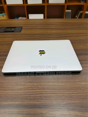 Laptop Apple MacBook Pro 2020 32GB Intel Core i7 SSD 512GB