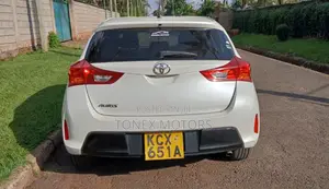Toyota Auris 2014 White