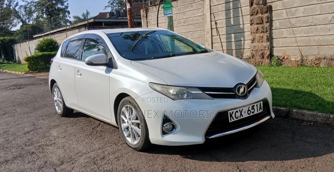 Toyota Auris 2014 White