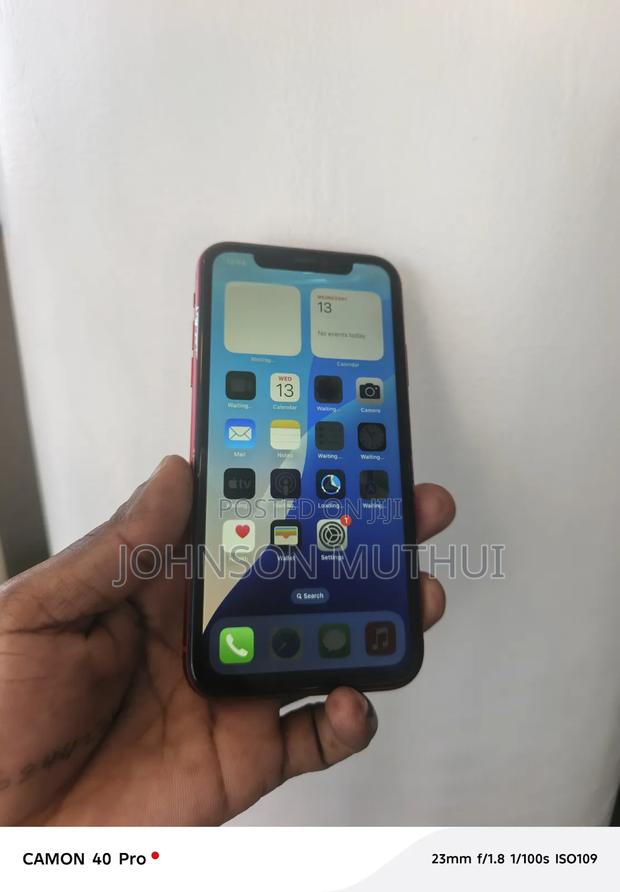 Apple iPhone XR 256 GB Red - thumbnail 3