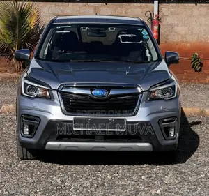 Subaru Forester Premium AWD 2019 Silver
